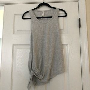 To the point lulu tank top. Grey good condition